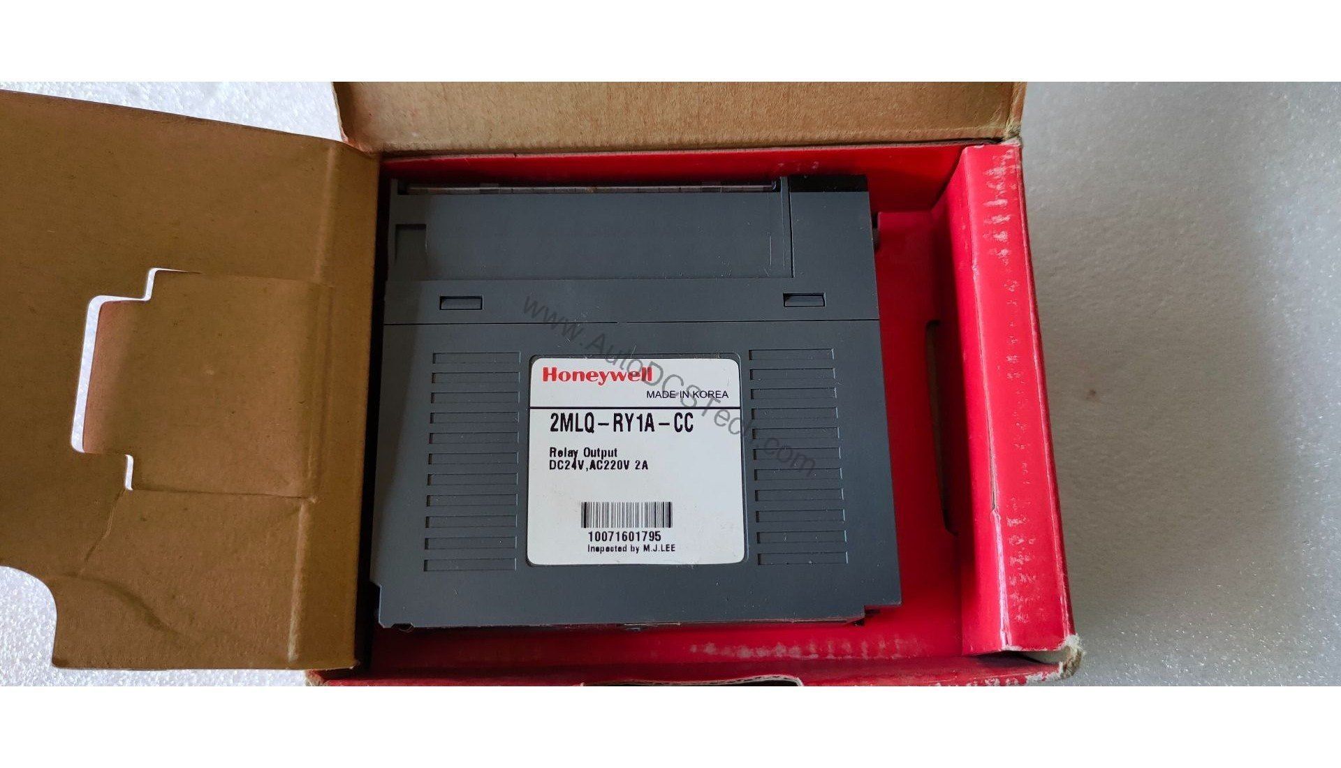 Figure 1: Front view of the Honeywell 2MLQ-TR8A industrial automation component showing its physical design and enclosure.