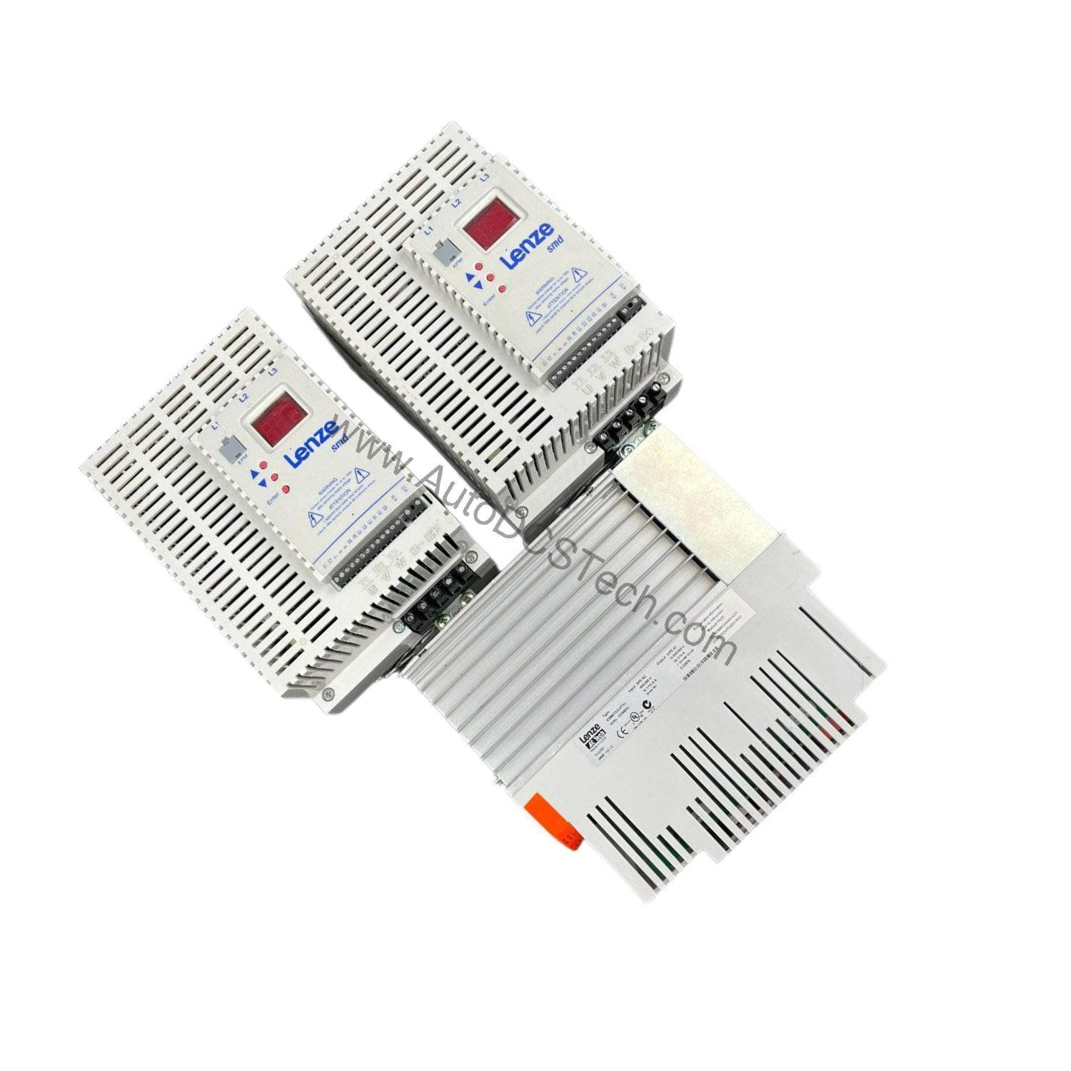 Figure 2: Technical layout and connection details for the Lenze ESMD752L4TXA industrial automation component.
